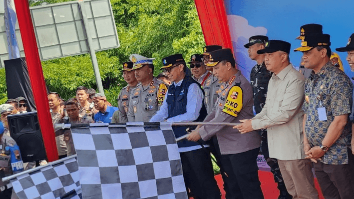 Kapolri dan Dua Menteri Resmikan Sistem Satu Arah Nasional dari Semarang ke Jakarta