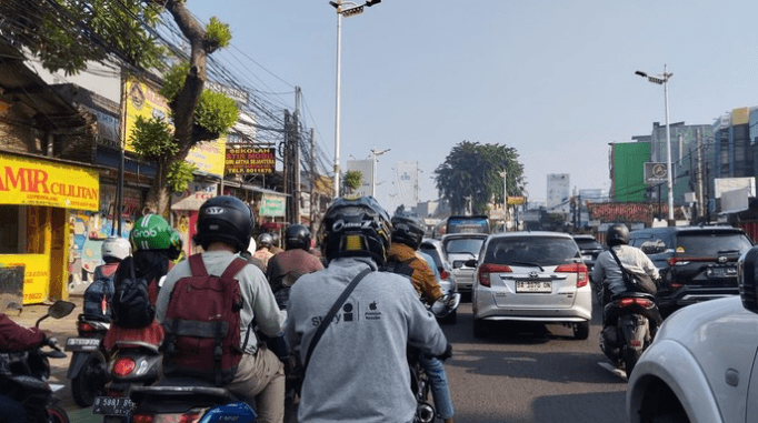 Arus dari Kramat Jati Menuju Kalibata Tersendat, Dishub dan Polisi Turun Tangan