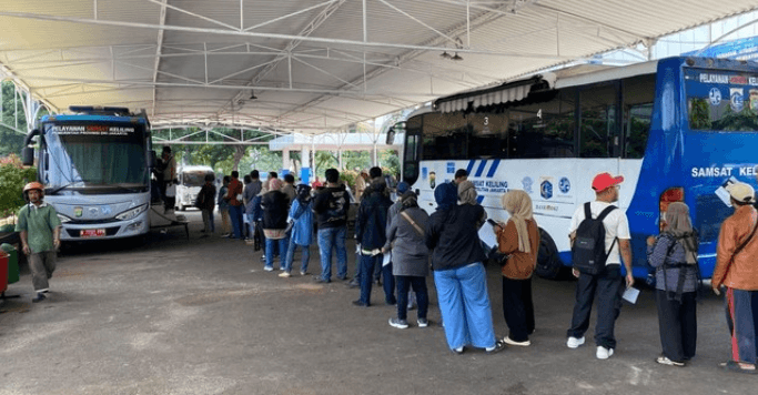 Warga Padati Samsat untuk Urus Pajak dan STNK, Program Pemutihan Jadi Pemicu