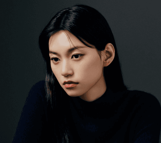 Kim Do-yeon Siap Tampil di Drama Eksperimental "White Rabbit Red Rabbit" yang Tayang Perdana April Ini