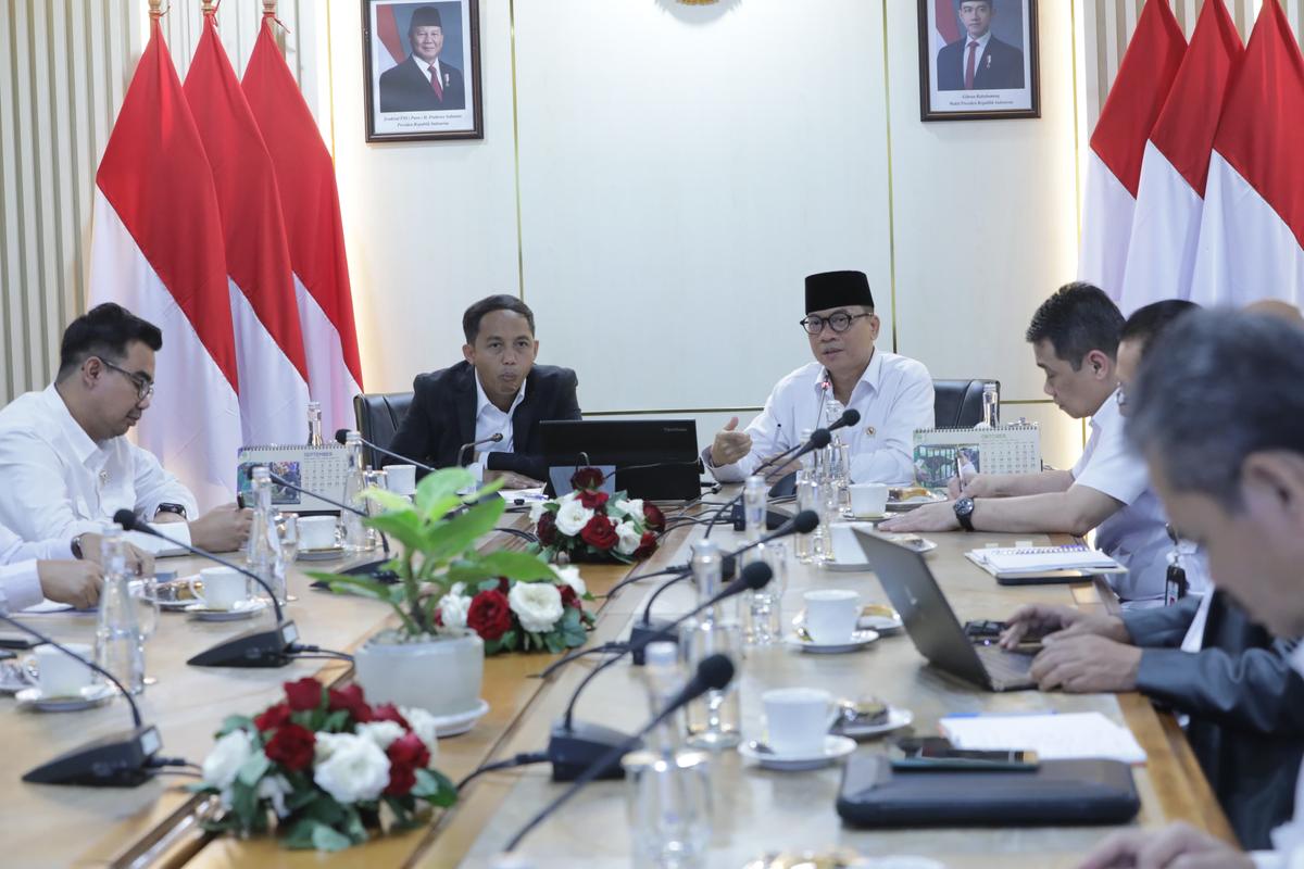 Sinergi dengan Menhut, Mendes Yandri Optimis Kopdes Merah Putih Sukses di Kawasan Perhutanan Sosial