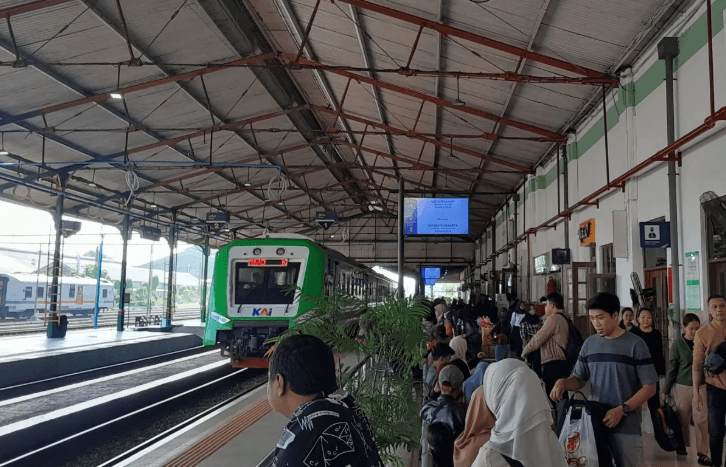 KAI Daop 7 Madiun Siapkan 15.792 Tempat Duduk Selama Libur Panjang Paskah 2025