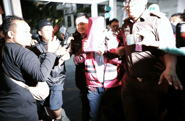 Dua Pegawai BUMN Ditahan Terkait Dugaan Korupsi Jalan Tol Terpeka