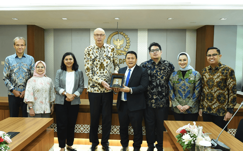 BKSAP & Dubes Ceko Bahas Kerja Sama Energi Bersih dengan Eropa