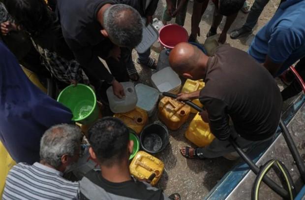 Sistem Penyediaan Air Minum Kolaps, Warga Gaza Hampir Mati Kehausan