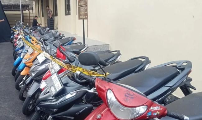 Polsek Pesanggrahan Serahkan Kembali Motor Curian, Pemilik Cukup Tunjukkan Surat Lengkap