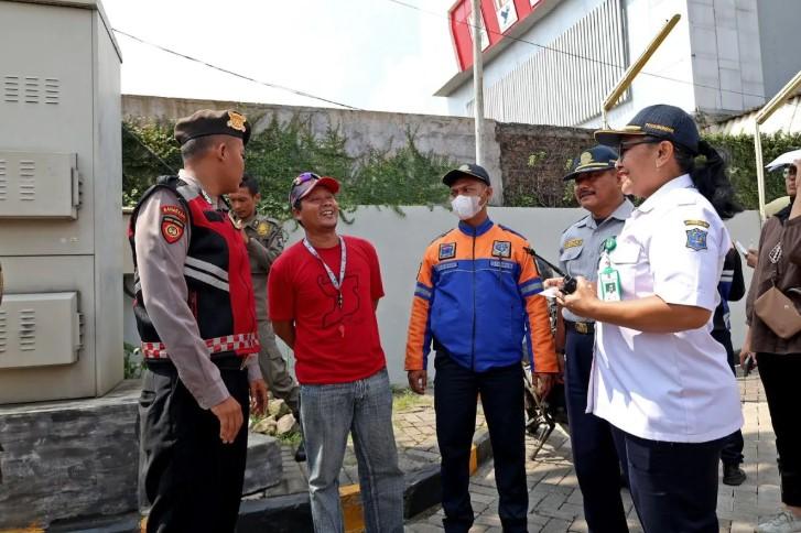 Penertiban Juru Parkir Liar di Surabaya Libatkan Aparat Gabungan dan Sasar Toko Modern