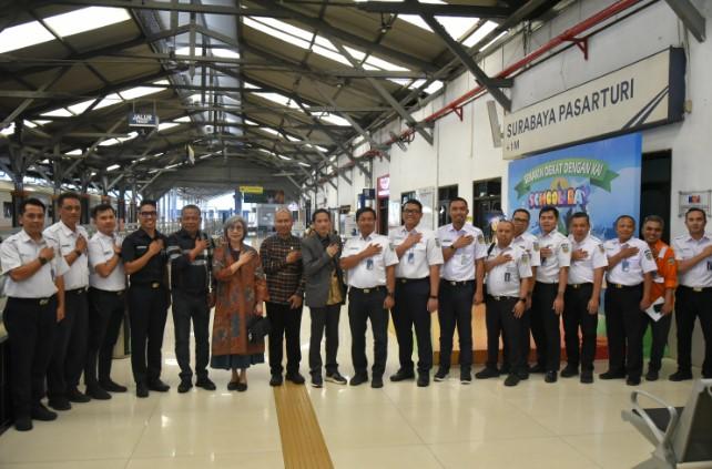 BURT DPR RI Kunjungi Stasiun Pasar Turi, Dorong Peningkatan Layanan Transportasi Publik oleh PT KAI