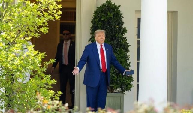 Trump Organization Luncurkan "Trump Mobile" dan Ponsel Emas "T1 Phone", Usung Jaringan 5G dan Nilai Nasionalis