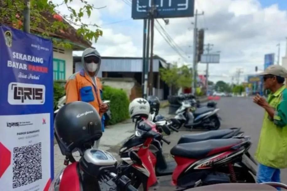 Pemkot Yogyakarta Terapkan Sistem Pembayaran Parkir dengan QRIS di 10 Titik Jalan Utama
