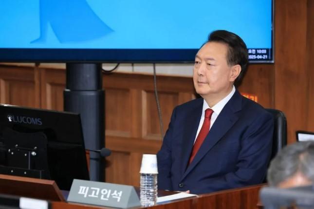 Pengadilan Korea Selatan Tolak Surat Penangkapan Yoon Suk-yeol, Pemeriksaan Tetap Dijadwalkan