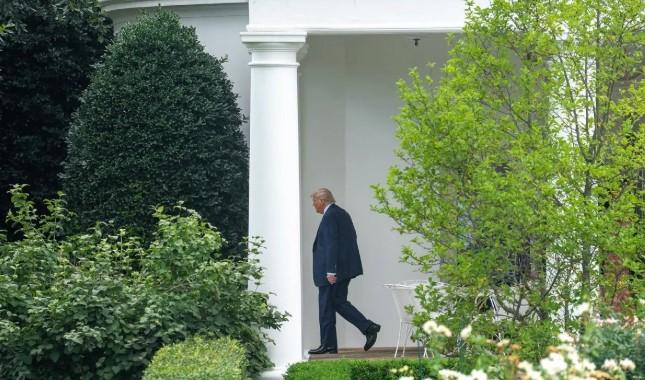 Trump Alami Pembengkakan Kaki, Gedung Putih Pastikan Bukan Gangguan Serius