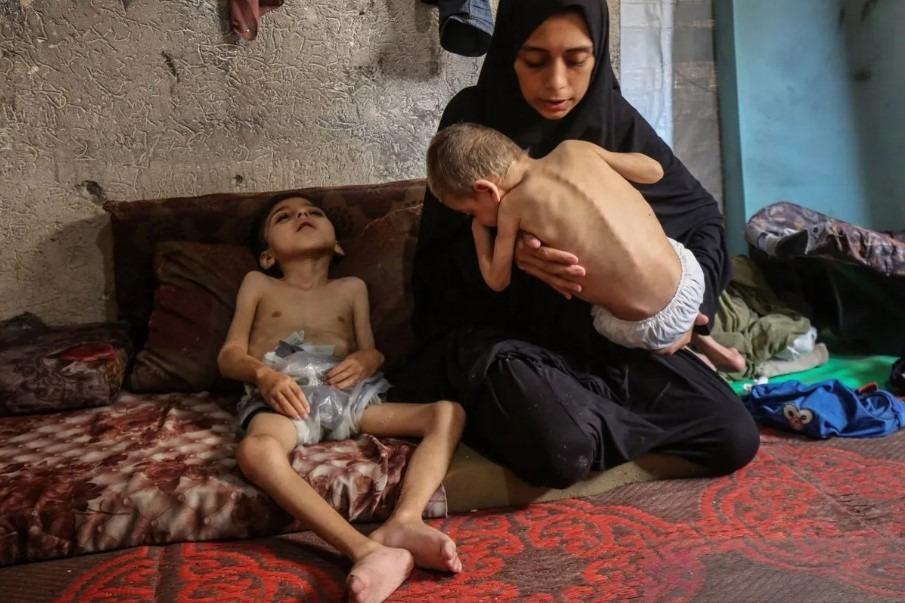 Ratusan Ribu Anak Gaza Terancam Mati karena Kelaparan, Pemerintah Gaza Sebut Sebagai "Pembantaian Perlahan"