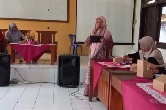 Tak Bergaji Tetap, “Bu Evi BPJS” dari Banyumas Jadi Penopang Layanan JKN di 10 Desa