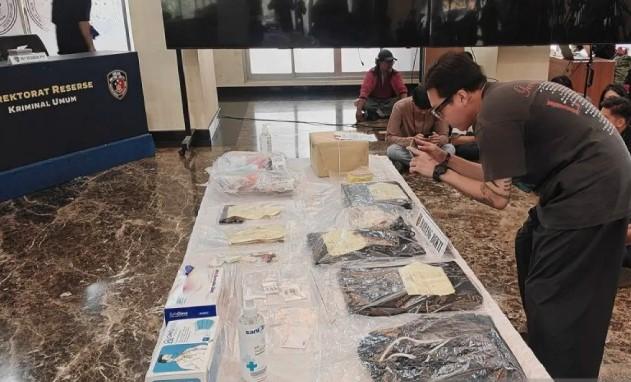 IPW Nilai Sikap Polda Metro Jaya dalam Kasus Kematian Arya Daru Pangayunan sebagai Bentuk Profesional dan Hati-Hati