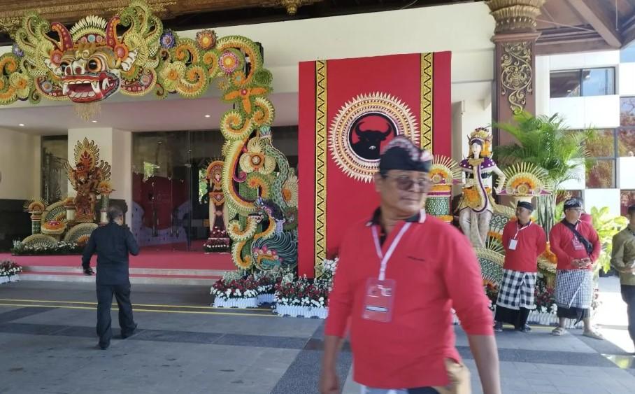Megawati Dikukuhkan Kembali sebagai Ketua Umum dalam Kongres Tertutup PDIP di Bali