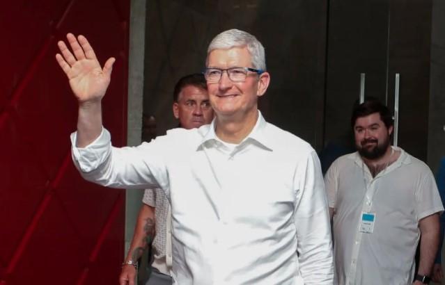 Tim Cook: Apple Harus Menang di Kompetisi AI, Tingkatkan Investasi dan Fokus Karyawan