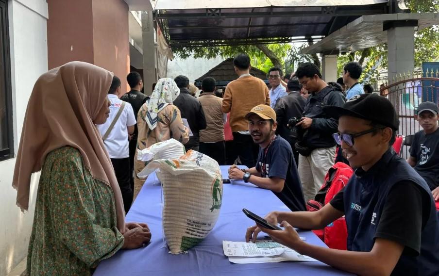 Penyaluran 69 Ribu Ton Beras oleh Bulog Jabar Sasar 27 Kabupaten/Kota hingga Akhir Agustus