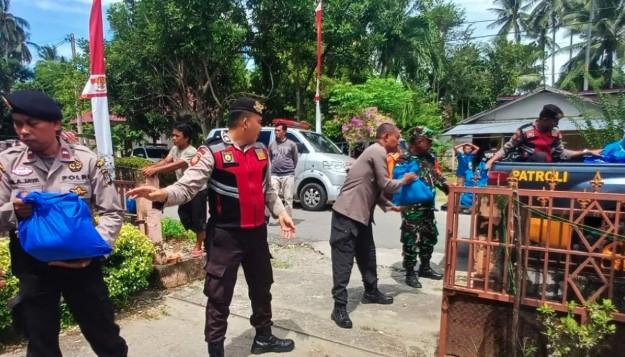 Polda Sulawesi Tengah Salurkan Bantuan untuk Warga Terdampak Gempa 5,8 Magnitudo di Poso