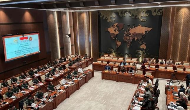 DPR RI Kembali Gelar Rapat Pasca Aksi Massa, Bahas APBN dan RUU PPRT di Tengah Sorotan Publik