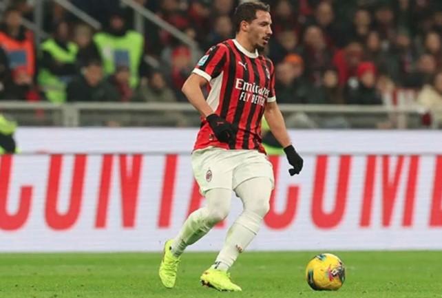 Ismael Bennacer Resmi Dipinjamkan AC Milan ke Dinamo Zagreb dengan Opsi Pembelian Permanen