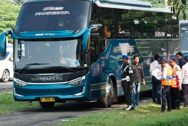 Kemenhub Lakukan Inspeksi Keselamatan Bus Pariwisata saat Libur Panjang Maulid Nabi, 33 Persen Armada Langgar Aturan