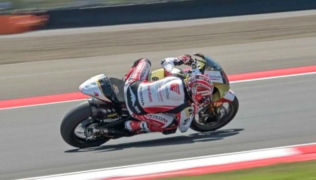 Mario Suryo Aji Tembus 10 Besar di FP2 Moto2 Catalunya, Hanya Selisih 0,538 Detik dari Pimpinan Waktu