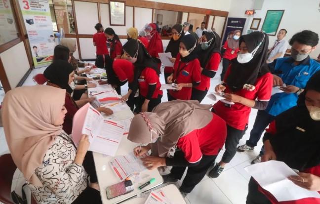 308 Karyawan Gudang Garam Kena PHK, Industri Rokok Tertekan oleh Peredaran Rokok Ilegal