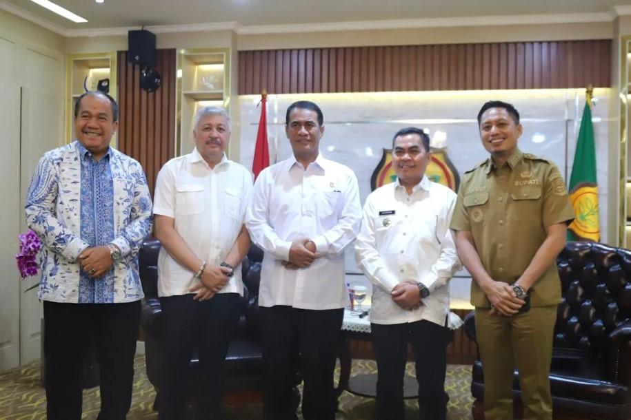 Mentan Andi Amran Gandeng Tiga Bupati Sulsel untuk Kembangkan Kopi dan Kakao