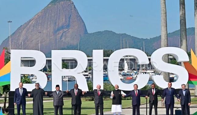 Asia Bangkit, Indonesia Perkuat Peran Global Lewat BRICS