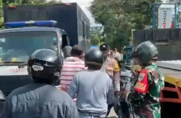 Sembilan "Pak Ogah" Terjaring di Duren Sawit, Satpol PP Jakarta Timur Gelar Operasi Serentak