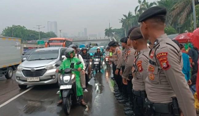 6.118 Personel Gabungan Dikerahkan Kawal Aksi Demo Ojol di Jakarta