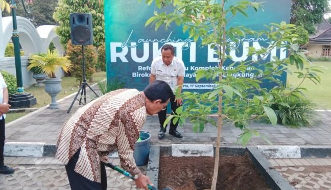 Sri Sultan Luncurkan Program “Rukti Bumi”, Instruksikan OPD DIY Gencar Lakukan Penghijauan