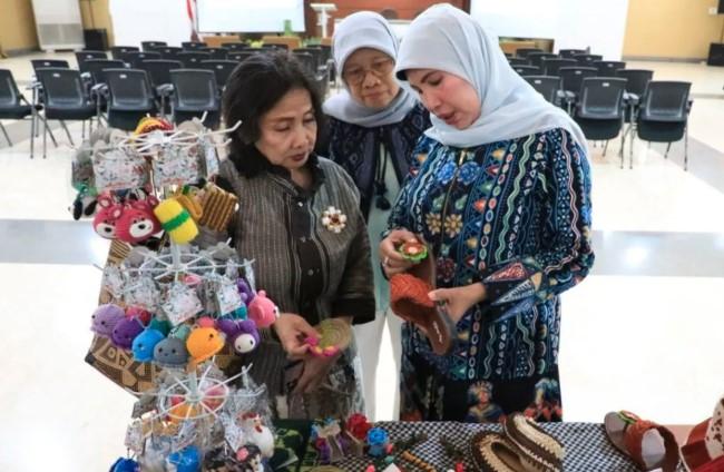Dekranasda Jaksel Kurasi Produk 50 Perajin Lokal, Dorong UMKM Naik Kelas dan Isi Galeri
