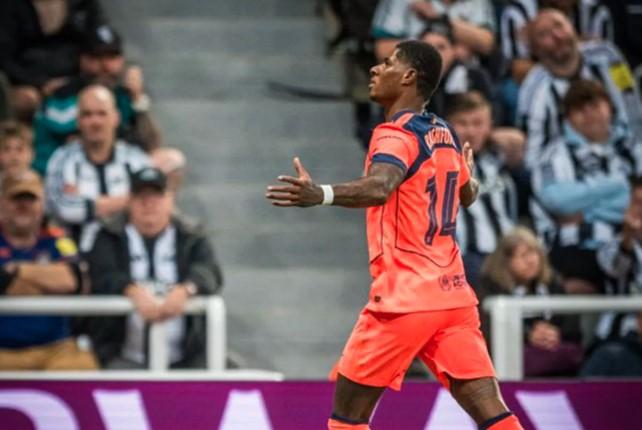 Cetak Dua Gol di Liga Champions, Rashford Dipuji Hansi Flick Usai Bawa Barcelona Kalahkan Newcastle