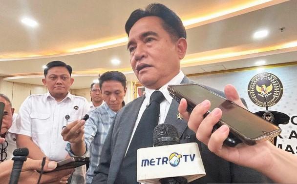 Rangkuman Hukum Sepekan: Yusril Jadi Ketua Komite TPPU, KPK Buka Peluang Panggil Menteri, hingga Red Notice untuk Riza Chalid