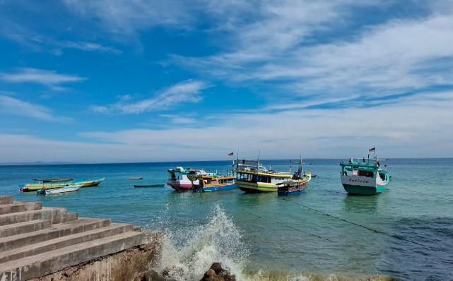 Waspada Gelombang Tinggi di Perairan NTT, BMKG Keluarkan Peringatan Dini hingga 25 September
