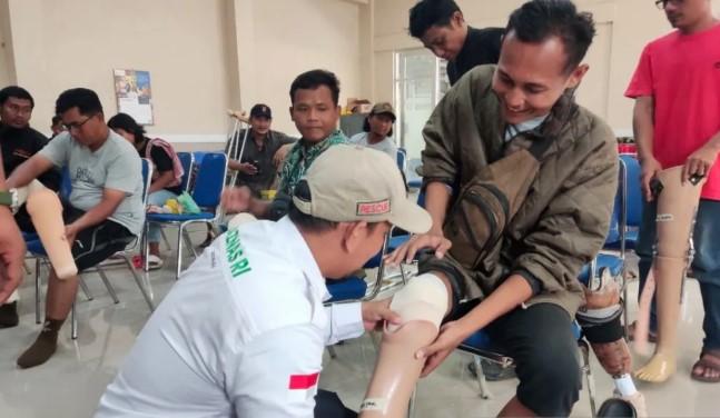 Baznas RI Salurkan 21 Alat Prostetik bagi Penyandang Disabilitas di Brebes, Bantu Pulihkan Semangat Hidup