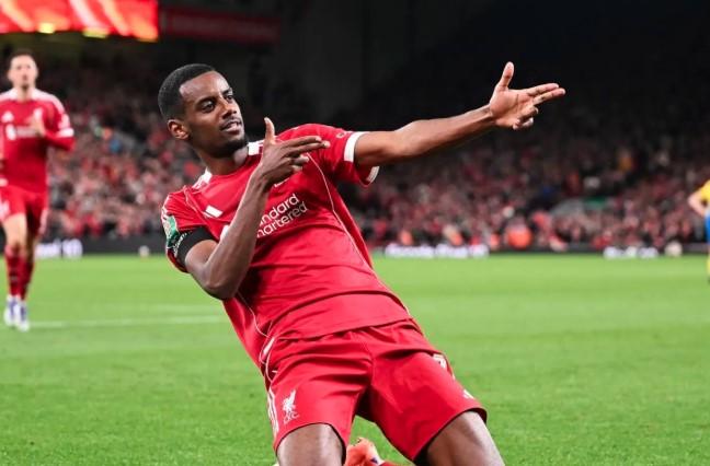 Gol Debut Alexander Isak dan Kartu Merah Ekitike Warnai Kemenangan Liverpool atas Southampton
