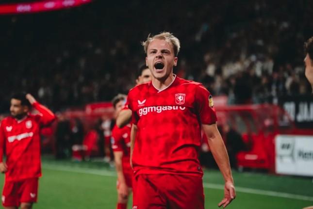 FC Twente Tundukkan Fortuna Sittard 3-2 dalam Laga Seru Penuh Gol di Grolsch Veste