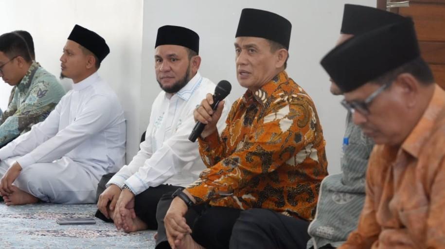 Wamenag Romo Syafii Ceritakan Kebiasaan Khatam Al-Qur’an saat Ramadan di Hadapan Santri Aceh Besar