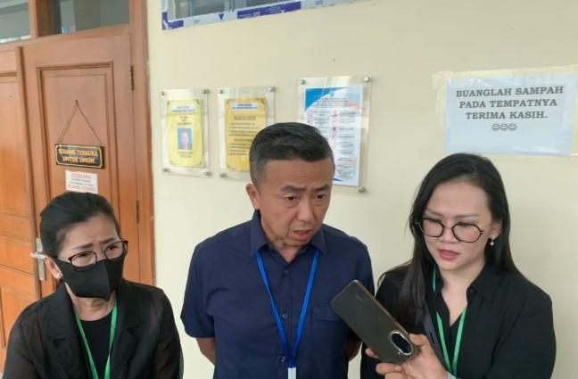 Keluarga Korban Tabrak Lari Desak Hakim Jatuhkan Vonis Maksimal kepada Terdakwa Ivon Setia Anggara