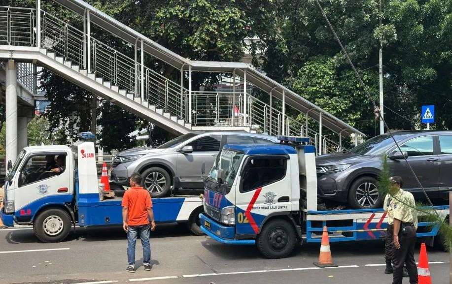 KPK Selesaikan Pemindahan 32 Kendaraan Terkait Kasus Wamenaker Immanuel Ebenezer