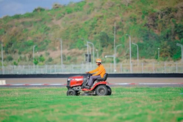 MGPA Pastikan Area Rumput Sirkuit Mandalika Sesuai Standar Internasional, Siap Sambut MotoGP 2025