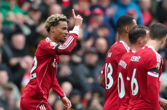 Slot Pastikan Alisson Absen Kontra Chelsea, Ekitike dan Chiesa Berpeluang Tampil