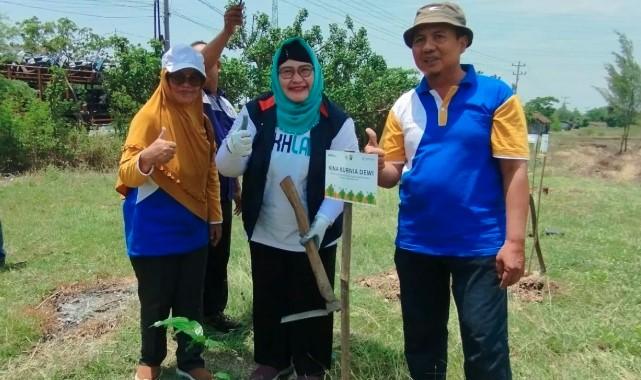 LKBN ANTARA dan Komisi VII DPR Tanam 500 Pohon di Rembang untuk Dukung Penghijauan Nasional