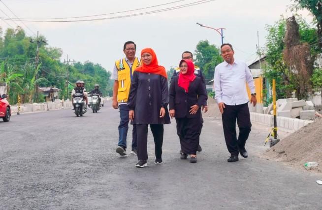 Gubernur Khofifah Tinjau Proyek Pelebaran Jalan Maospati-Magetan untuk Dorong Konektivitas dan Ekonomi Wilayah Barat Jatim