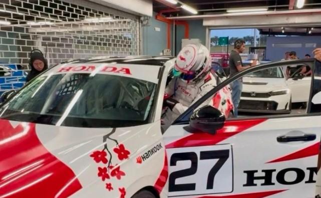 Alvin Bahar Dampingi Putra Jalani Uji Ketahanan Bersama Honda Malaysia Racing Team di Sepang