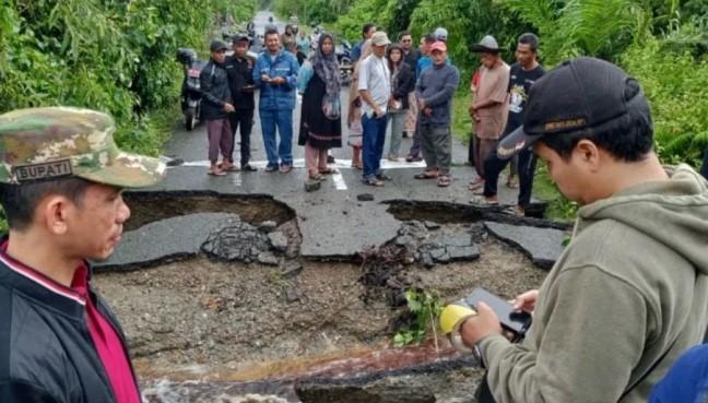 Akses Jalan di Meureubo Aceh Barat Putus Akibat Banjir, Pemda Lakukan Penanganan Darurat