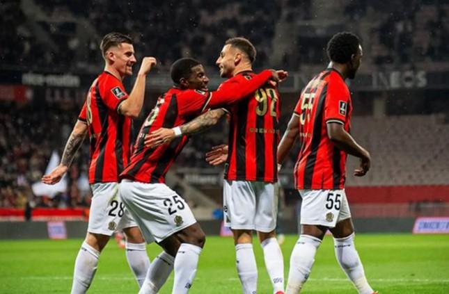 Nice Gagalkan Lyon Rebut Puncak Klasemen Setelah Menang 3-2 dalam Duel Sengit Ligue 1